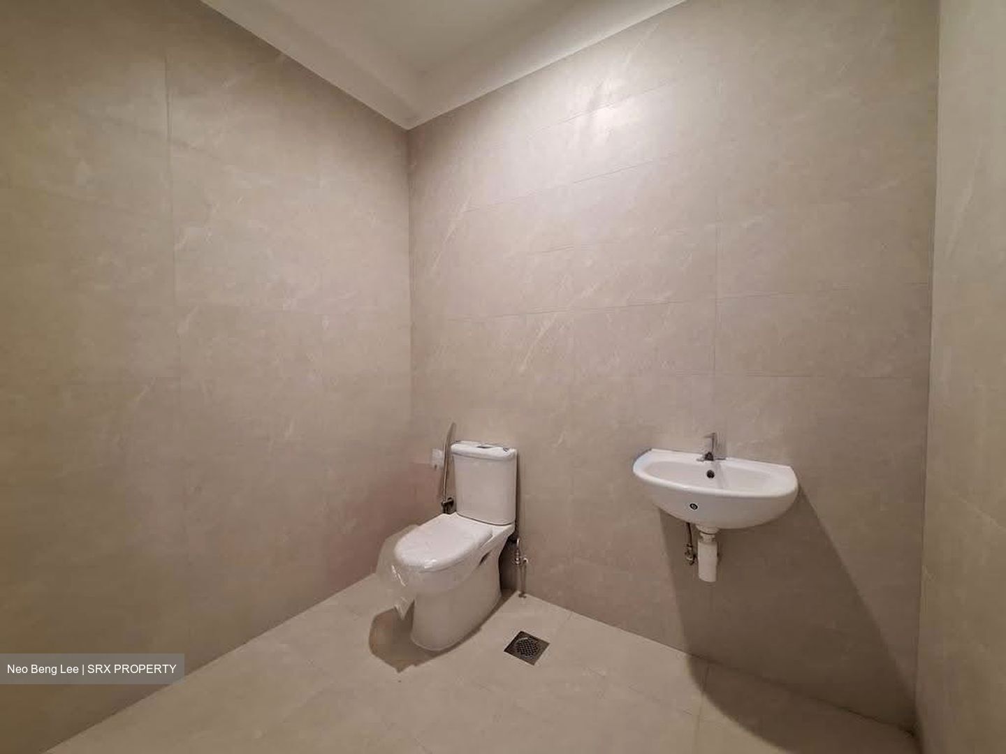 Serangoon Garden Estate (D19), Shop House #627808081